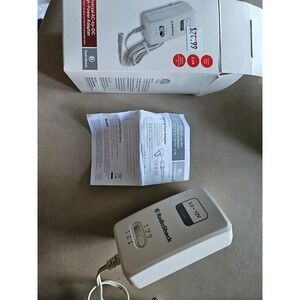 RadioShack Universal AC to DC High Power Adapter 3-12V 2.5A Adaptaplug